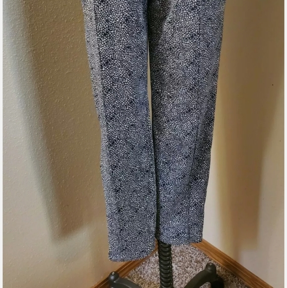 Lululemon Departure Floral Print Pants - Picture 6 of 14